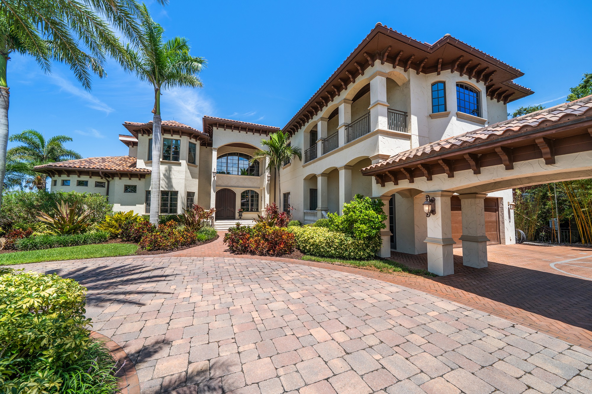 MSN: $10.8M Equestrian estate in Largo, FL offers rare mix of horse stalls and… boat slips?